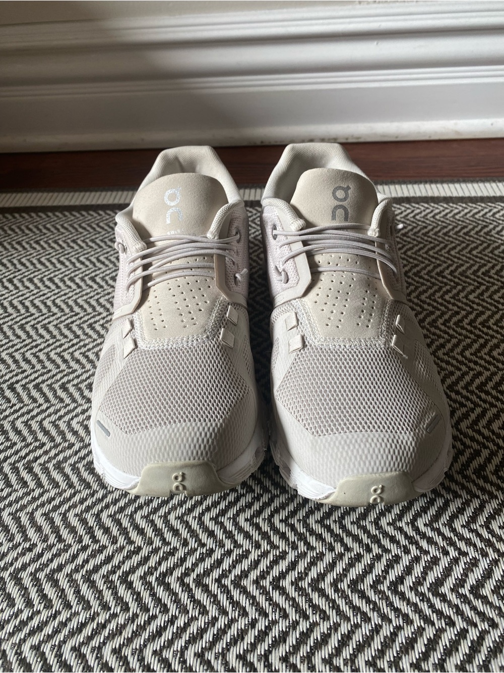 On Cloud 5 Sneakers (Colorway: Pearl and White; Women’s Size 8) - Picture 2 of 12